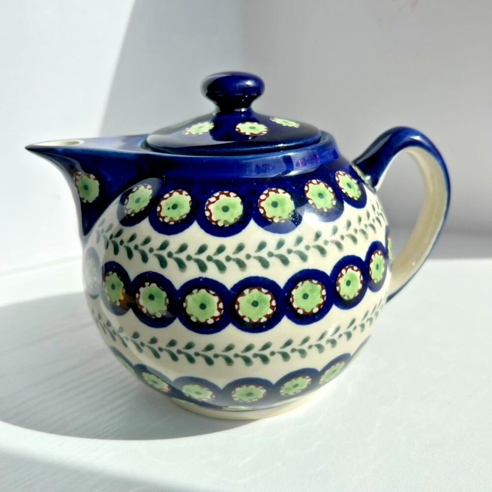 Polish Pottery Teapot Hand Painted Boleslawiec Blue Floral 6 Cup EUC Lid 7"